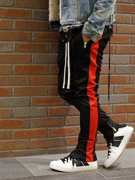 「mnml（ミニマル）のアイテム」を使った、ISAO SAWAMURAさん（メンズ・174cm）の冬コーディネート