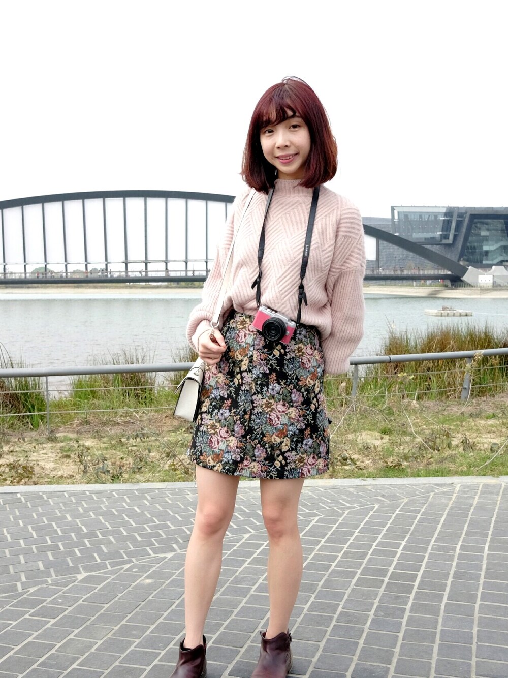 「GUのアイテム（スカート、その他）」を使った、Ruby Hongさん（レディース・158cm）の春コーディネートの1枚目の写真