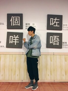 「ROARINGWILDのアイテム」を使った、UuuuUi®さん（メンズ・174cm）の冬コーディネート