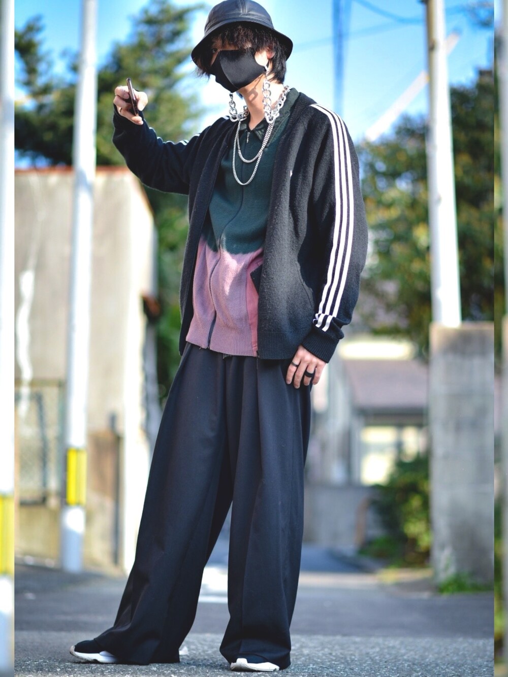 COMME des GARCONS HOMME PLUSのパーカーを使った人気ファッション