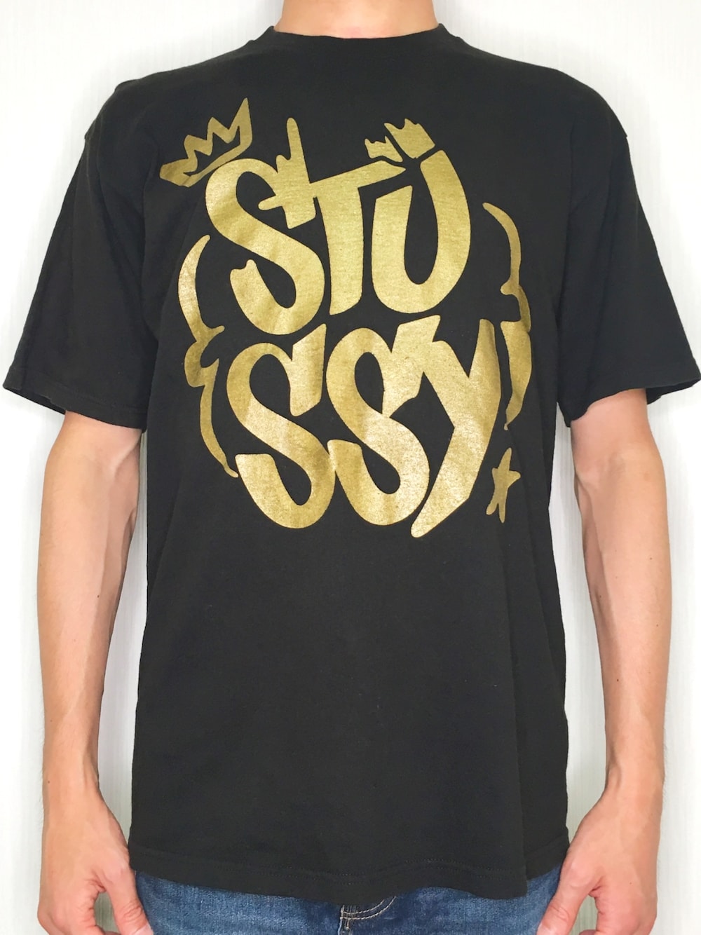 「stussy、Tシャツ、古着、ファッション、メルカリ、メルカリ出品中、m_古着」｜「STUSSYのアイテム（Tシャツ/カットソー、ブラック系）」を使った、keiさん（メンズ・178cm）の夏コーディネートの1枚目の写真