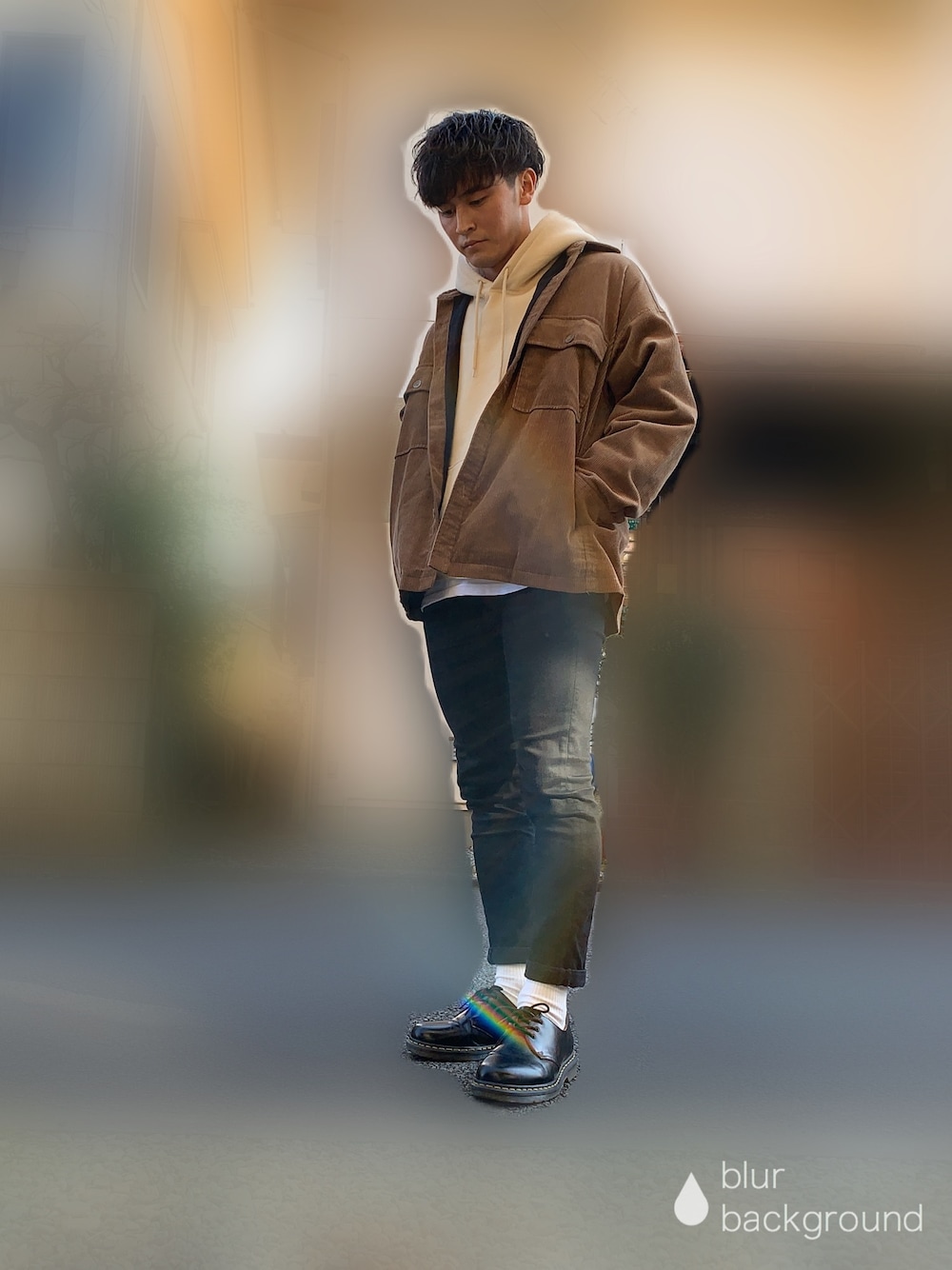 「#ootd、WEAR、SENSEOFPLACE、FREAKS STORE 、Dr.Martens、UNIQLO」｜「SENSE OF PLACE by URBAN RESEARCHのコーデュロイCPOジャケット（その他アウター、ブラウン系）」を使った、ユッケさん（メンズ・170cm）の冬コーディネートの1枚目の写真