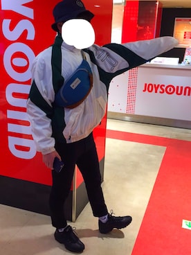 「アイテム（メッセンジャーバッグ、ブルー系）」を使った、だいだいさん（メンズ・174cm）の春コーディネート