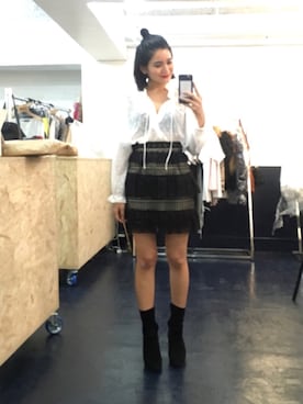 LENA HENZAさんのコーディネート