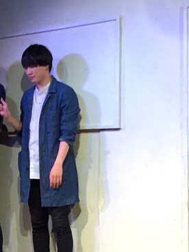 「ロングジャケット」｜「アイテム（デニムジャケット）」を使った、松岡 雅士さん（メンズ・172cm）の春コーディネート
