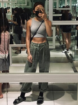 「PULL&BEAR（プルアンドベア）のアイテム（チノパンツ）」を使った、Helenさん（レディース・162cm）の秋コーディネート