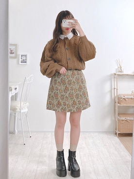 しまむらのアイテムを使った「ゴブランスカート」の人気ファッション