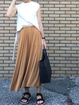 「AZUL ENCANTO」｜「アイテム（サンダル）」を使った、mikaさん（レディース・166cm）の夏コーディネート