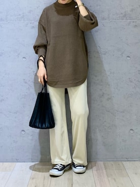 「CONVERSE（コンバース）のCONVERSE コンバース オール スター オックス / ALL STAR OX(BLACK) 32160321（スニーカー）」を使った、hiroさん（レディース・157cm）の冬コーディネート