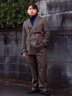 「SUNSEA（サンシー）のアイテム（テーラードジャケット）」を使った、 mochizukitakuyaさん（メンズ・170cm）の冬コーディネート