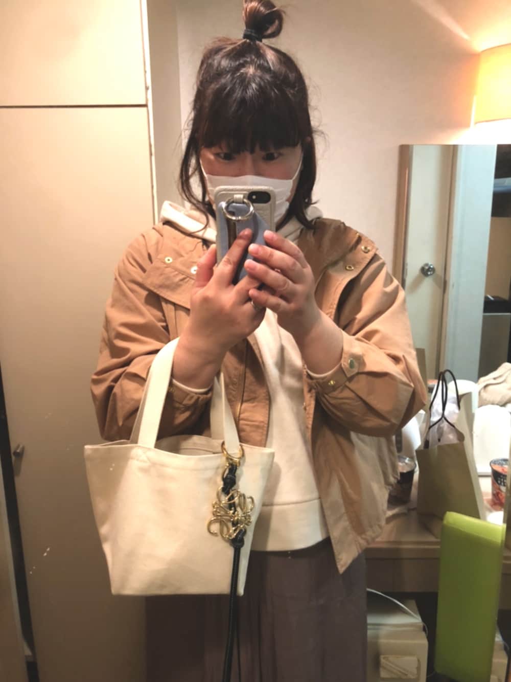 「ぽっちゃり」｜「LOEWEのアイテム（キーホルダー、ブラウン系）」を使った、sachii0525さん（レディース・173cm）の秋コーディネートの1枚目の写真