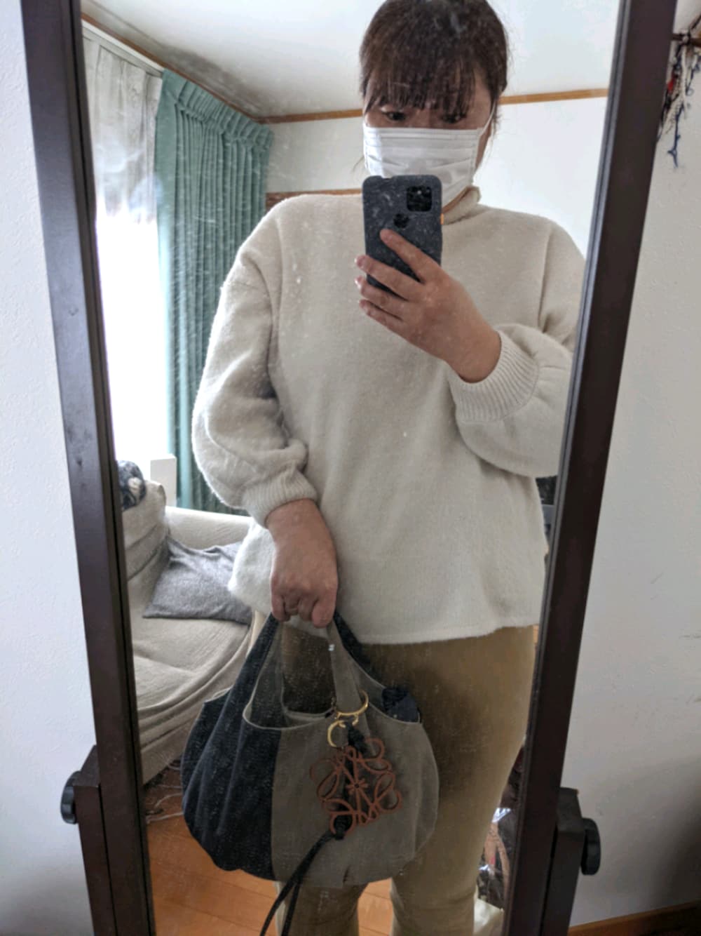 「ぽっちゃり」｜「fifthのアイテム（ニット/セーター、ホワイト系）」を使った、sachii0525さん（レディース・173cm）の冬コーディネートの1枚目の写真