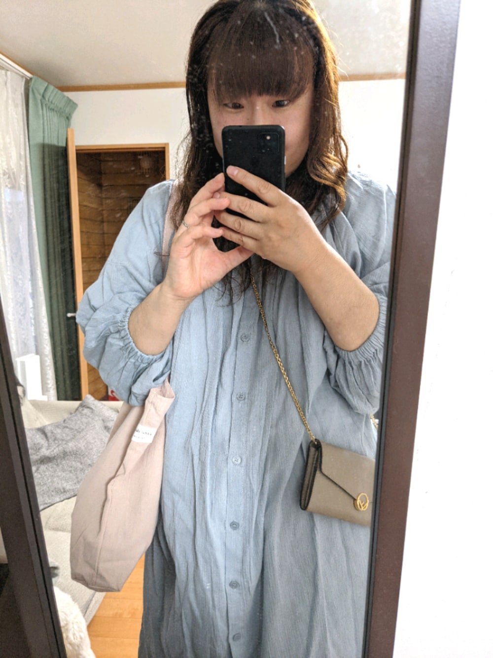「ぽっちゃり」｜「titivateのアイテム（ワンピース、ブルー系）」を使った、sachii0525さん（レディース・173cm）の春コーディネートの1枚目の写真