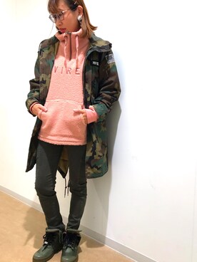 「迷彩」｜「アイテム（モッズコート）」を使った、YUKIさん（レディース・153cm）の秋コーディネート
