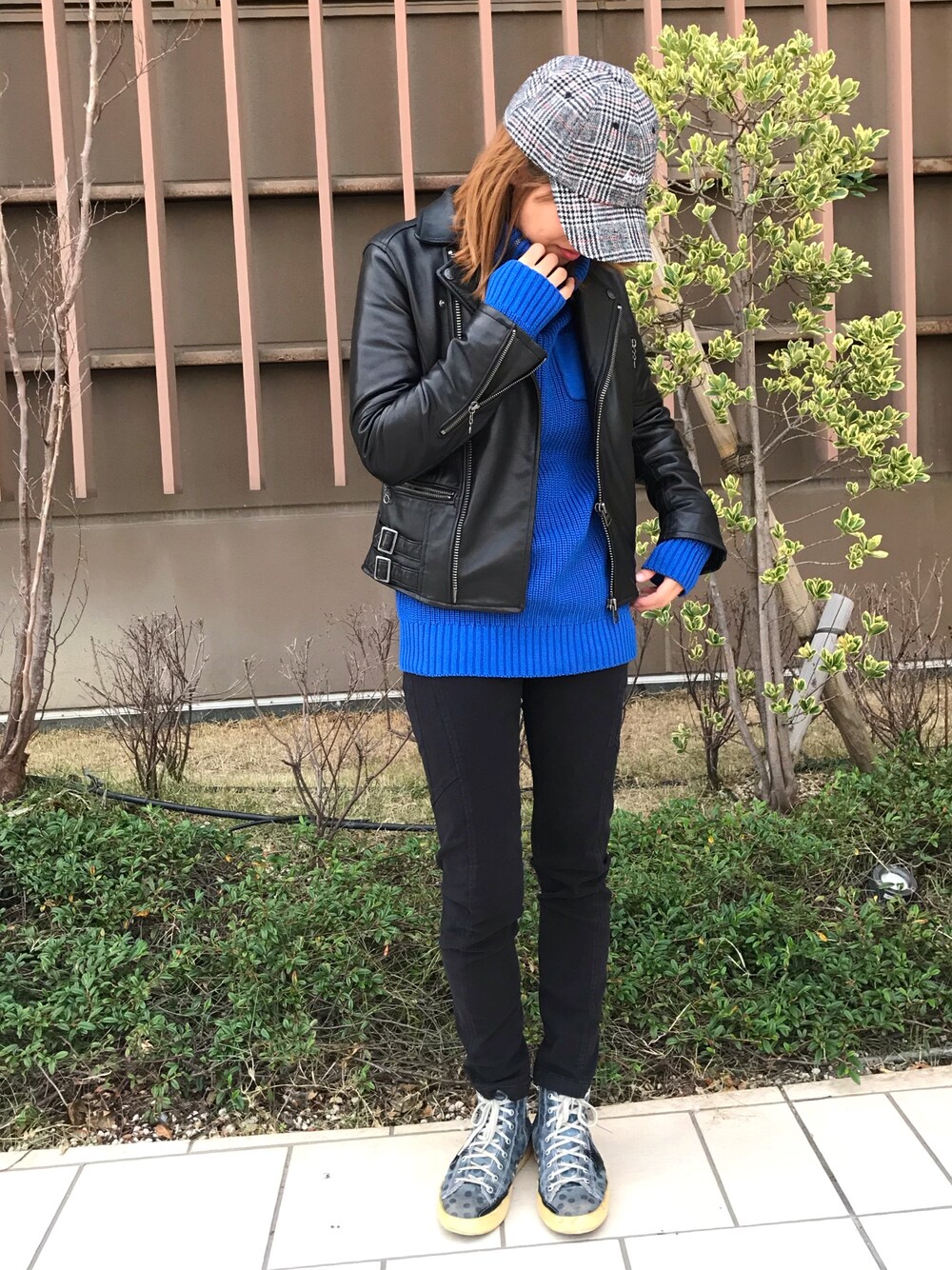 「ニット、knit、AVIREX、タートルネック、青、コットンニット、ボリュームニット、AVIREX湘南」｜「AVIREXのAVIREX/アヴィレックス/ウールキャップ/WOOL CAP（キャップ、その他）」を使った、YUKIさん（レディース・153cm）の秋コーディネートの1枚目の写真