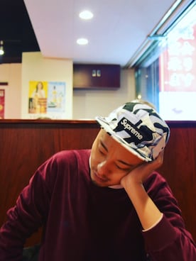 「Supreme （シュプリーム）のアイテム（キャップ、ブルー系）」を使った、VCSandVCSさん（メンズ・175cm）の冬コーディネート