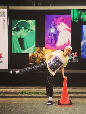 「bodysong.（ボディソング）のアイテム（Tシャツ/カットソー、イエロー系）」を使った、VCSandVCSさん（メンズ・175cm）の夏コーディネート