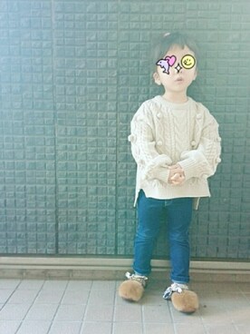 「GLOBAL WORK（グローバルワーク）の【キッズ】ポンポンケーブルニット/801563（ニット/セーター、ベージュ系）」を使った、a_u_chan☆さん（キッズ・100cm）の秋コーディネート