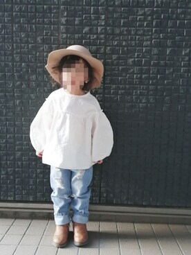 「KOREAのアイテム（デニムパンツ、ブルー系）」を使った、a_u_chan☆さん（キッズ・100cm）の春コーディネート