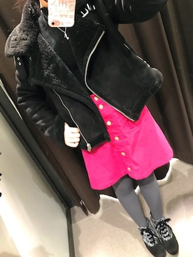 「黒×ピンク」｜「アイテム（ブーツ）」を使った、Anemoneさん（レディース・159cm）の冬コーディネート