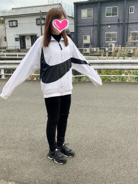 「韓国」｜「アイテム（ナイロンジャケット）」を使った、마이さん（レディース・163cm）の秋コーディネート