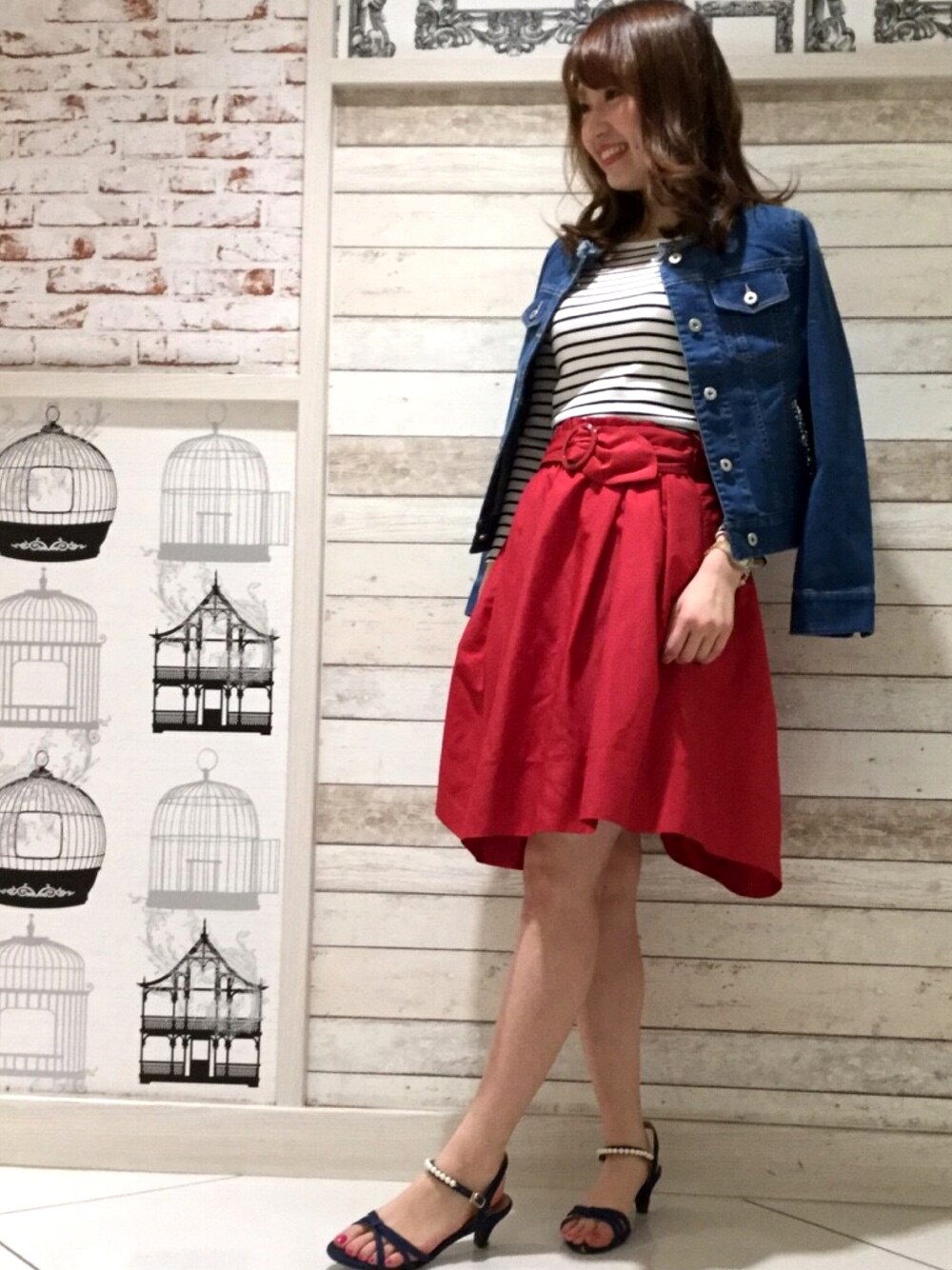 「デニムジャケット、ウィルガール、ウィルセレクション、BSTR、ボーダー、レッド、willselection、はるコーデ」｜「WILLSELECTIONのアイテム（デニムジャケット、ブルー系）」を使った、harukaさん（レディース・164cm）の春コーディネートの1枚目の写真