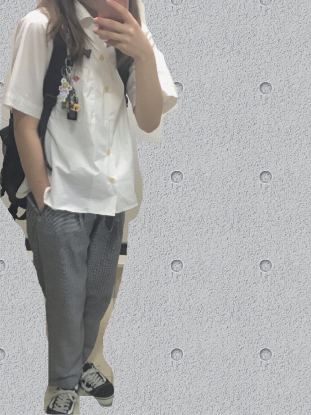「Danton、シャツ、GU、VANS、xgirl、カジュアル、ストリート」｜「DANTONのDANTON コットンポプリンオーバーシャツ（シャツ/ブラウス、ホワイト系）」を使った、ぴょんさん（レディース・150cm）の夏コーディネートの1枚目の写真