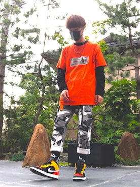 「KaneZ（ケインズ）のアイテム（Tシャツ/カットソー）」を使った、丈太郎さん（メンズ・175cm）の夏コーディネート