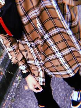 「UNIQLO（ユニクロ）のアイテム（デニムパンツ、ブラック系）」を使った、大輝さん（メンズ・176cm）の秋コーディネート