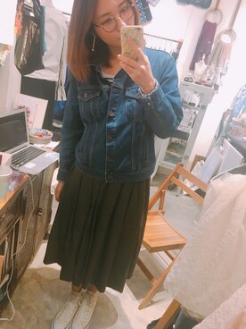 「BEAMS（ビームス）のアイテム（イヤリング）」を使った、Tiffさん（レディース・174cm）の秋コーディネート
