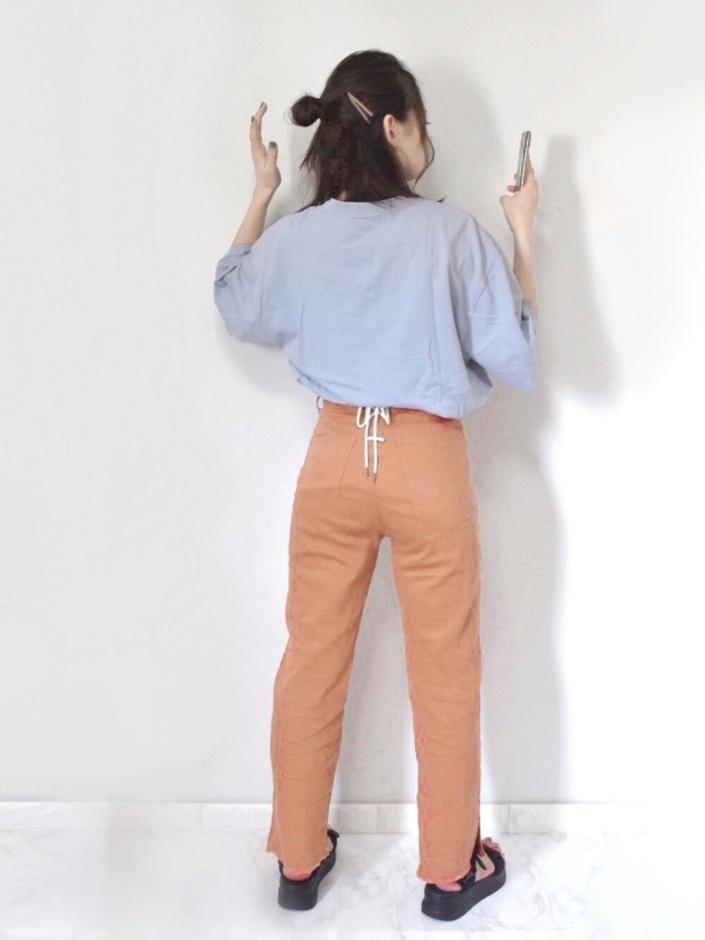 「ピンク、ブルー、ピンク×ブルー、レースアップパンツ、ページボーイ(PAGEBOY)、ペアペア、オリエンタルトラフィック(ORiental TRaffic)、足長効果、プチプラ、大きい足」｜「PAGEBOYの【新色追加】【WEB限定アイテム】BIGシルエットTシャツ（Tシャツ/カットソー、ブルー系）」を使った、𝕡𝕠𝕟𝕟𝕦☺︎!さん（レディース・160cm）の夏コーディネートの1枚目の写真