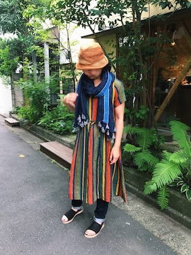 「アイテム（マフラー）」を使った、代官山セレクトショップWild Lilyさん（レディース・153cm）の夏コーディネート