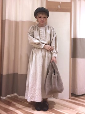 「オールホワイト」｜「アイテム（ハンチング/ベレー帽）」を使った、やまさん（レディース・154cm）の秋コーディネート