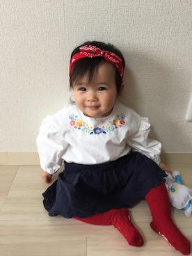 「赤タイツ」｜「アイテム（トップス）」を使った、momonさん（キッズ・70cm）の秋コーディネート
