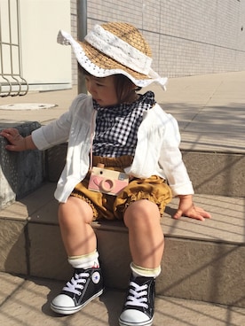 「アイテム（サロペット/オーバーオール、イエロー系）」を使った、momonさん（キッズ・80cm）の春コーディネート