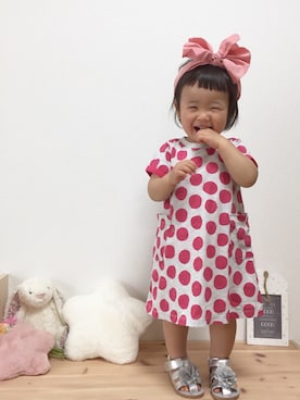 「グラニフ」｜「アイテム（ワンピース/ドレス）」を使った、momonさん（キッズ・80cm）の春コーディネート