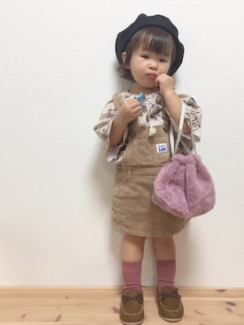 「くすみピンク」｜「アイテム（ハンチング/ベレー帽）」を使った、momonさん（キッズ・80cm）の秋コーディネート