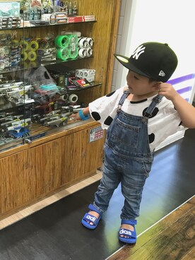 「スケボー」｜「アイテム（サロペット/オーバーオール）」を使った、toricoさん（キッズ・100cm）の夏コーディネート
