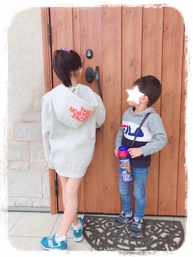 「StompStamp（ストンプスタンプ）のアイテム（トップス）」を使った、rara*さん（キッズ・120cm）の春コーディネート