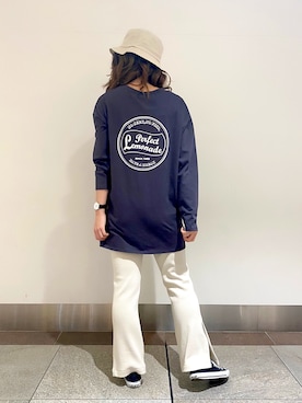 「バックロゴ」｜「アイテム（帽子）」を使った、たぐまさやこさん（レディース・158cm）の春コーディネート