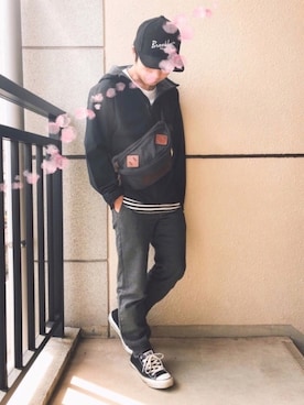 「grn（ジーアールエヌ）のアイテム（バッグ）」を使った、tommyさん（メンズ・159cm）の春コーディネート