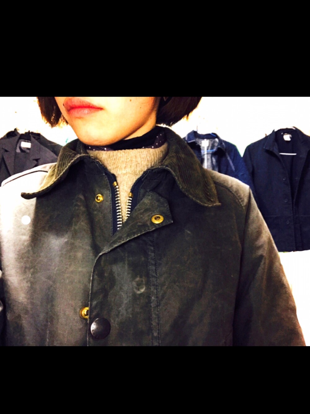「休日スタイル、シンプル、ootd、カジュアル、ラフ、ベージュ、ホワイト、髪切りました！」｜「FREAK'S STOREのアイテム（ニット/セーター、ベージュ系）」を使った、YUHIさん（レディース・152cm）の冬コーディネートの1枚目の写真