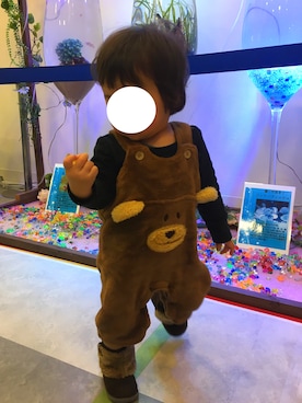 「西松屋（ニシマツヤ）のアイテム（サロペット/オーバーオール）」を使った、Uくんさん（キッズ・80cm）の冬コーディネート