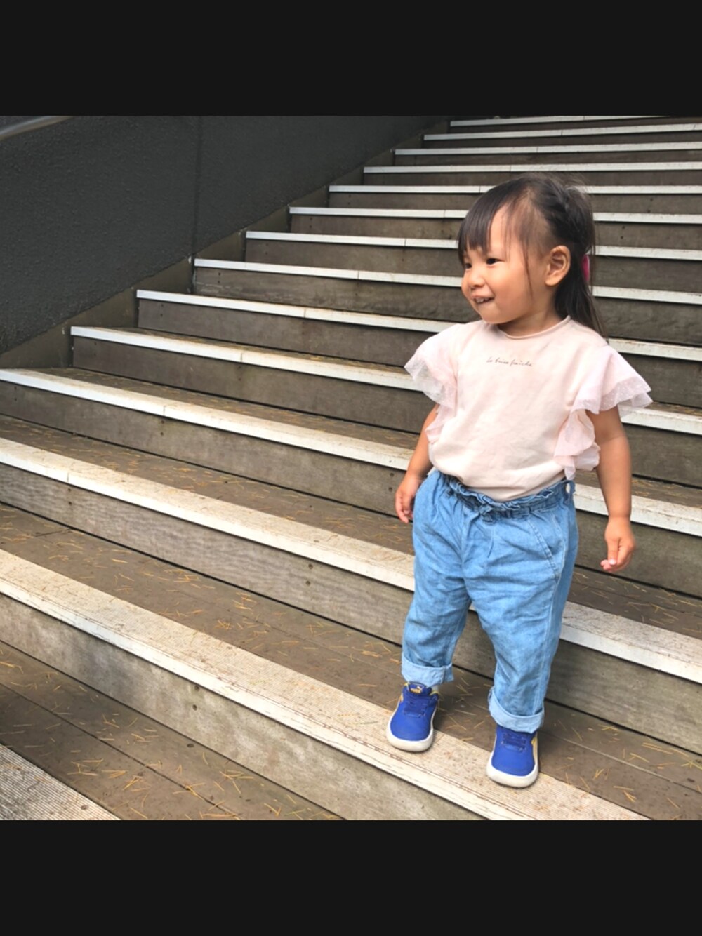 「キッズコーデ、2歳4ヶ月、女の子、PUMA、BREEZE」｜「SeraphのラッフルスリーブＴシャツ（Tシャツ/カットソー、ピンク系）」を使った、t𓇼mさん（キッズ・80cm）の夏コーディネートの1枚目の写真