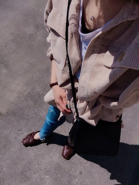 「TODAYFUL（トゥデイフル）のコーデュロイシャツ（シャツ/ブラウス）」を使った、𝙻𝚒.☺︎✓さん（レディース・149cm）の春コーディネート