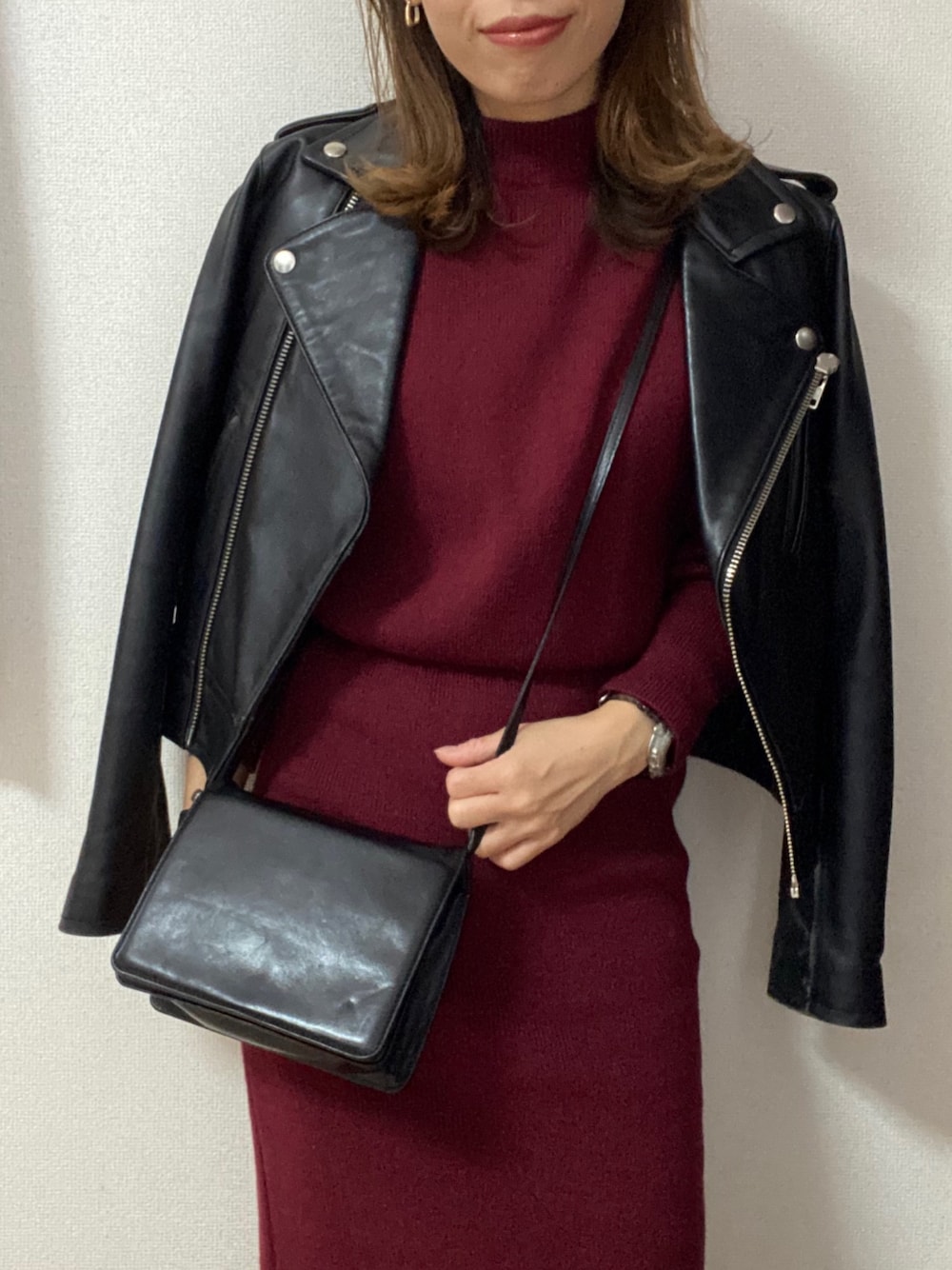 「冬アウター着回しチャレンジ、オトナカジュアル、ワインレッド、ニット、ニットワンピース、dholic、ワンピース、低身長」｜「TODAYFULのレザーライダースジャケット（ライダースジャケット、ブラック系）」を使った、𝙻𝚒.☺︎✓さん（レディース・149cm）の冬コーディネートの1枚目の写真