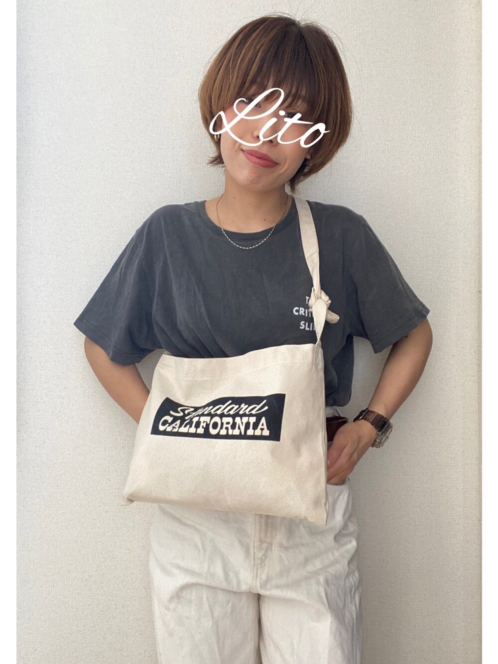 「低身長コーデ、ラフ、メンズアイテム、Tシャツ、デニム、白デニム、サーフ、夏、サコッシュ」｜「TCSSのアイテム（Tシャツ/カットソー、グレー系）」を使った、𝙻𝚒.☺︎✓さん（レディース・149cm）の夏コーディネートの1枚目の写真
