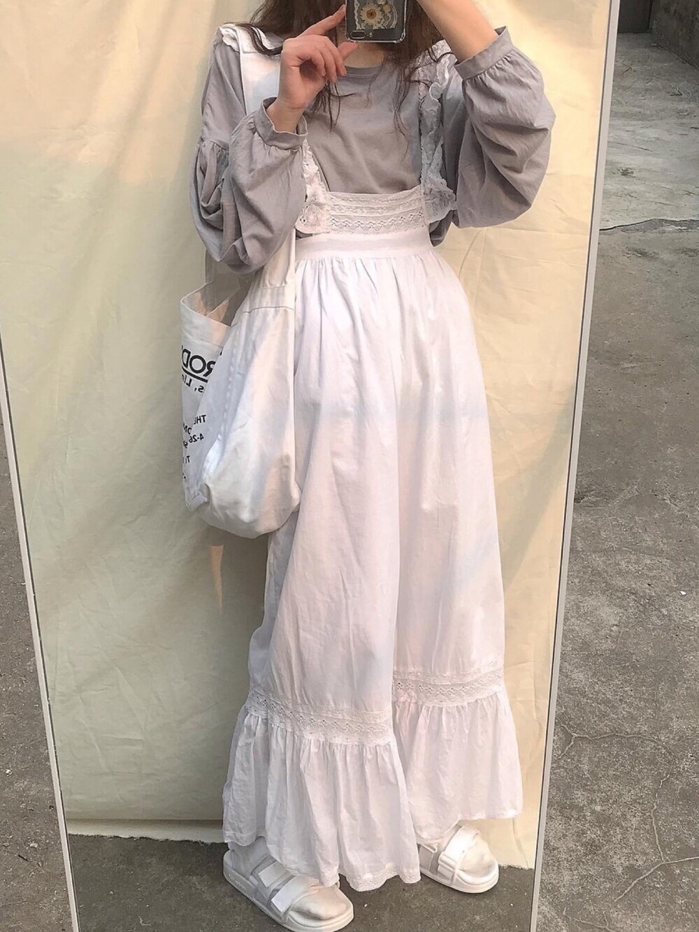 「ootd、休闲、复古、古着MIX、日系极简、春コーデ、春、outfit、Kastane、Another Edition」｜「Another Editionのリバーレースロンパース ◆（サロペット/オーバーオール、ホワイト系）」を使った、牙牙さん（レディース・164cm）の春コーディネートの1枚目の写真