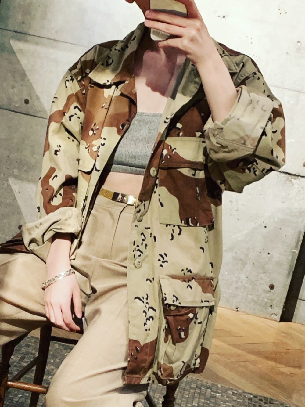 「g.v.g.v.、vintage、ベージュコーデ、ブラトップ、キレイめパンツ」｜「G.V.G.V.のアイテム（トップス、グレー系）」を使った、FUJIMOTO AYAさん（レディース・160cm）の夏コーディネートの1枚目の写真