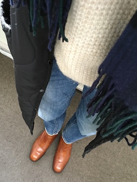 「FLORSHEIM（フローシャイム）のアイテム（ブーツ）」を使った、rinzuさん（レディース・166cm）の冬コーディネート